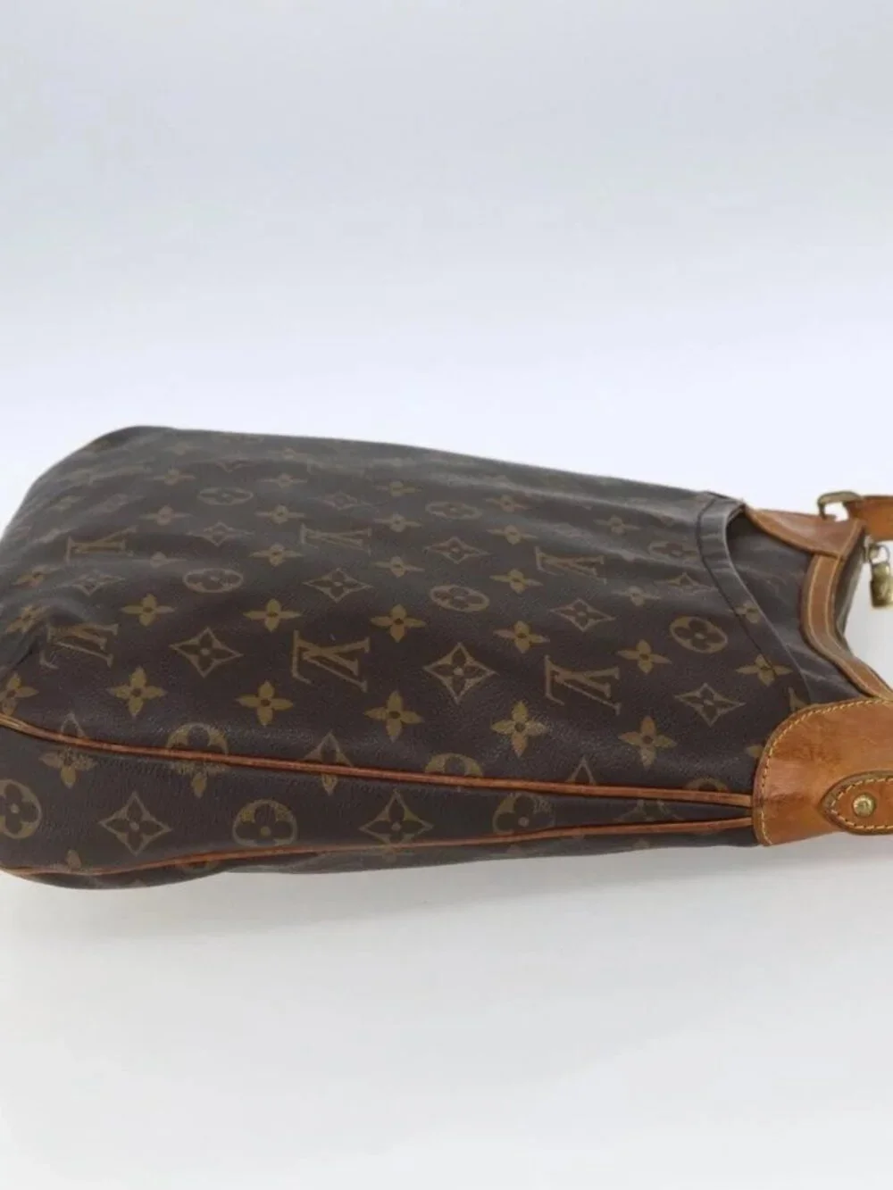 LOUIS VUITTON Monogram Odeon MM Shoulder Bag M56389 LV Auth 164317 - Picture 6 of 16